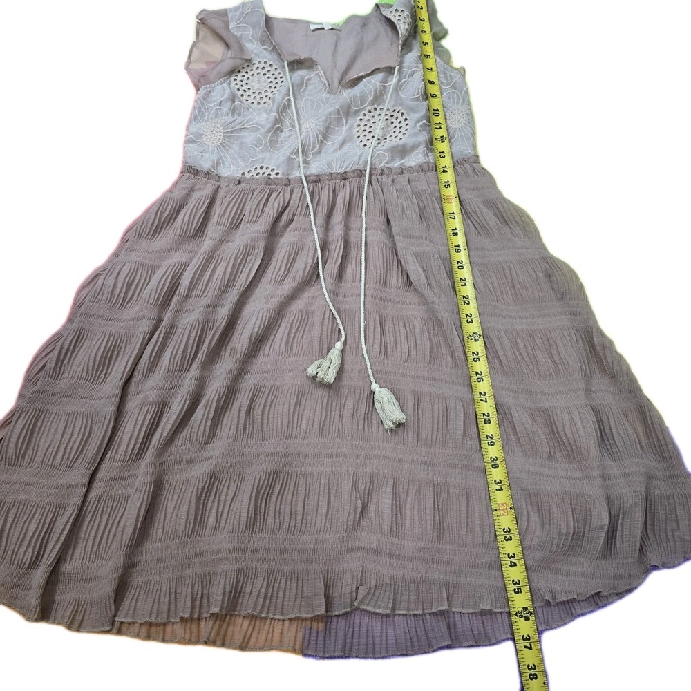 Mystree DailyLook Boho Embroidered Eyelet Pleated Dress Mauve Taupe Small Style
